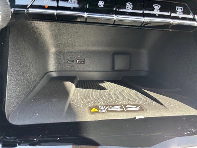 new 2025 Chevrolet Traverse car, priced at $50,180