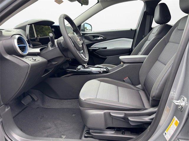 new 2025 Chevrolet Trax car, priced at $24,542