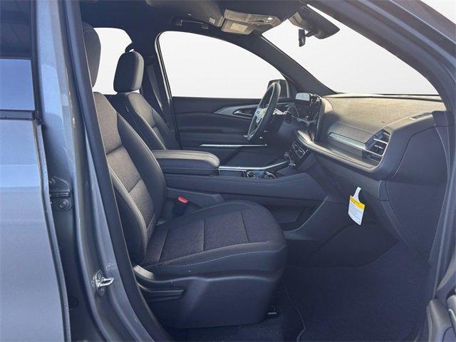 new 2025 Chevrolet Traverse car, priced at $42,230