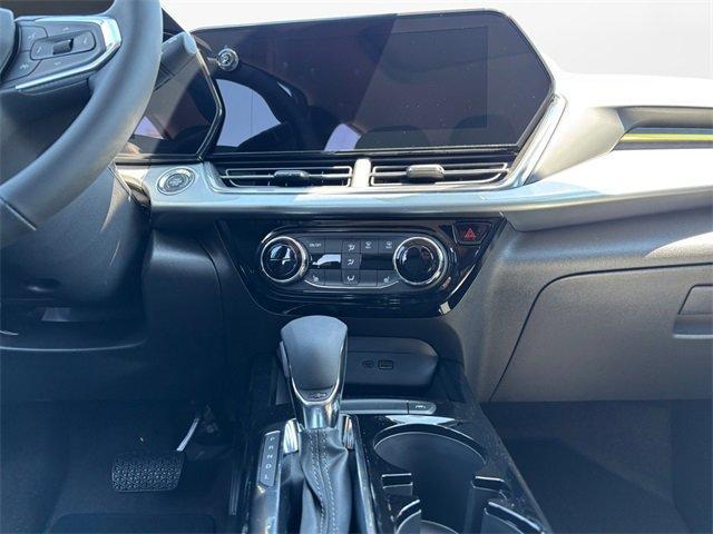 new 2025 Chevrolet Trax car, priced at $24,277