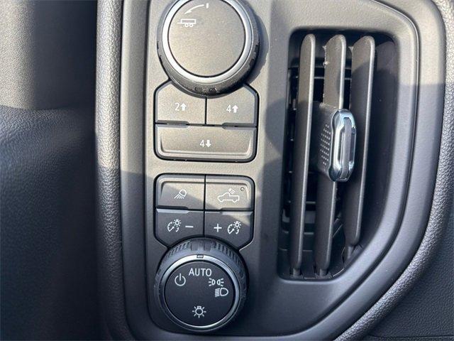 new 2025 Chevrolet Silverado 2500 car, priced at $59,912