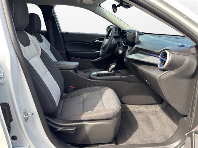 new 2025 Chevrolet Trax car, priced at $21,895