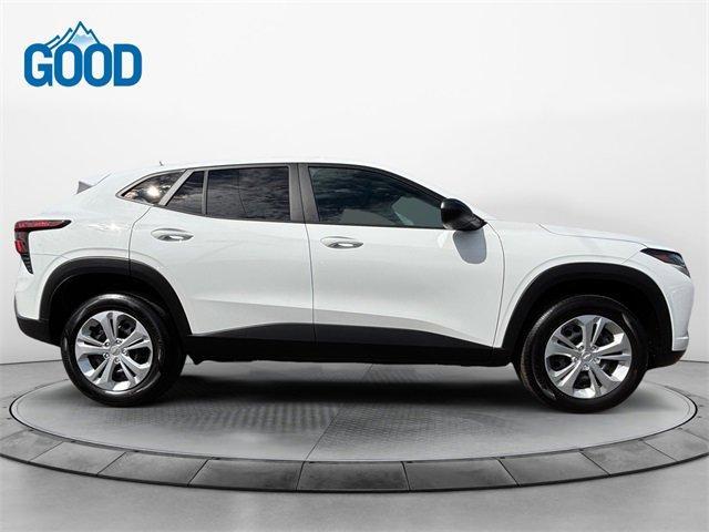 new 2025 Chevrolet Trax car, priced at $21,895