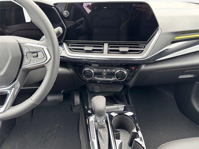 new 2025 Chevrolet Trax car, priced at $25,912