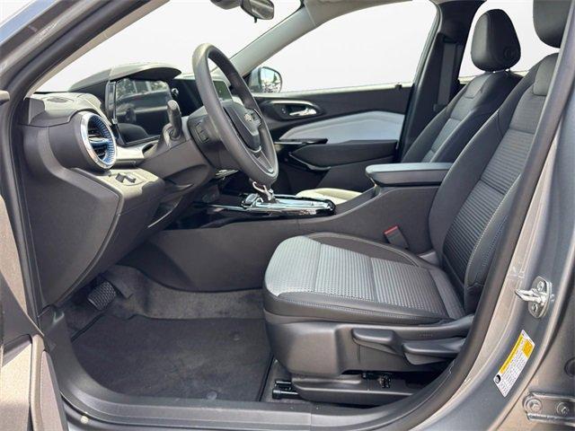 new 2025 Chevrolet Trax car, priced at $22,209