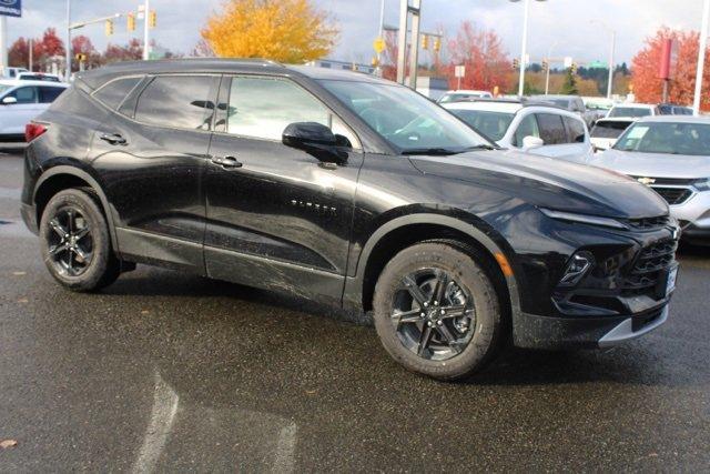 new 2025 Chevrolet Blazer car, priced at $37,388