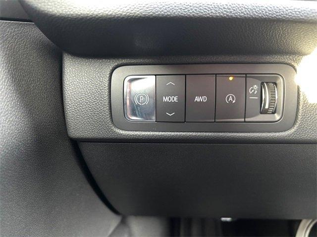 new 2025 Chevrolet Traverse car, priced at $44,195