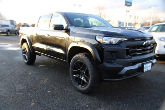 new 2024 Chevrolet Colorado car, priced at $39,985