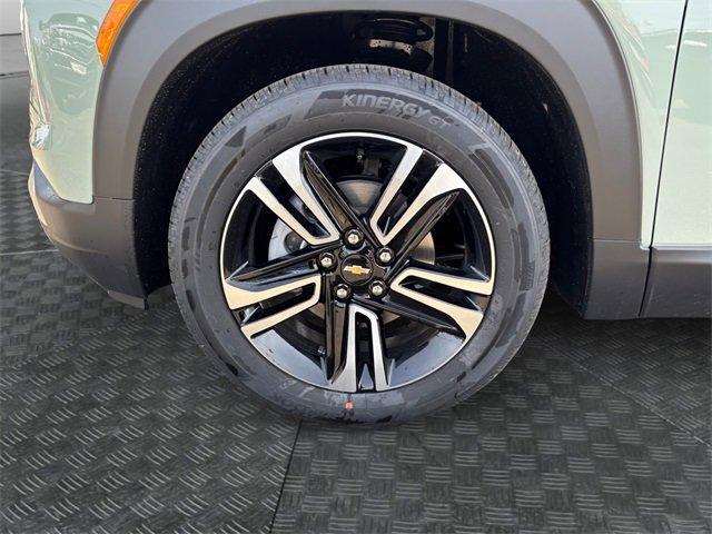 new 2025 Chevrolet TrailBlazer car, priced at $28,276