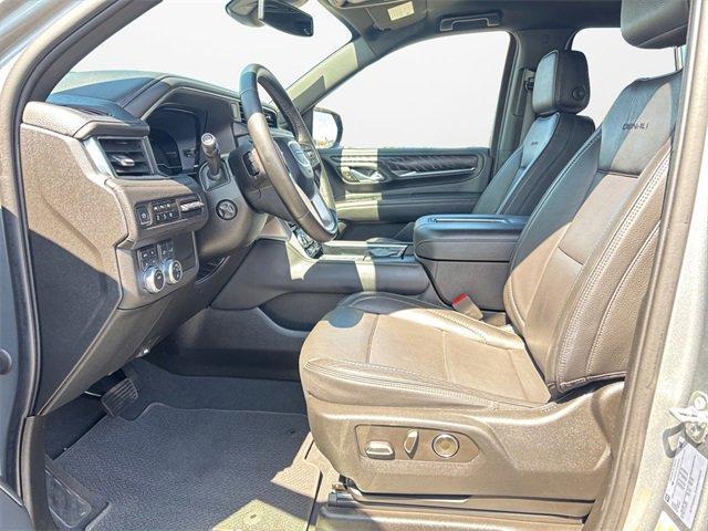 used 2023 GMC Yukon XL car, priced at $65,884