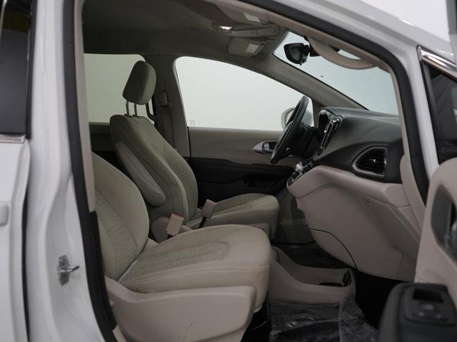 used 2018 Chrysler Pacifica Hybrid car, priced at $18,299