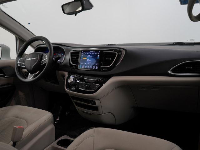 used 2018 Chrysler Pacifica Hybrid car, priced at $18,299