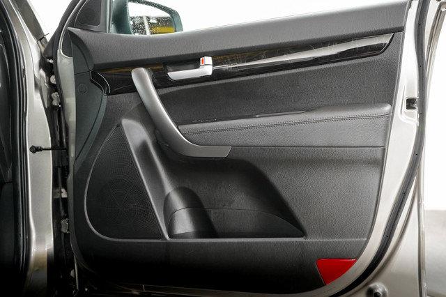 used 2015 Kia Sorento car, priced at $9,699