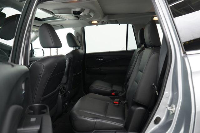 used 2022 Honda Pilot car, priced at $32,299