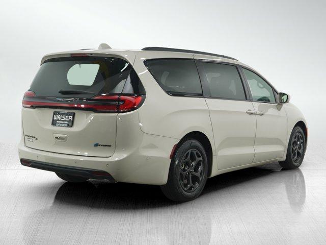 used 2021 Chrysler Pacifica Hybrid car, priced at $27,298