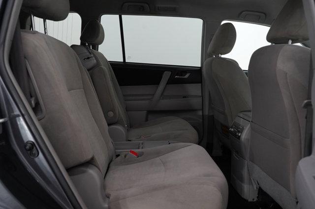 used 2013 Toyota Highlander car, priced at $18,998