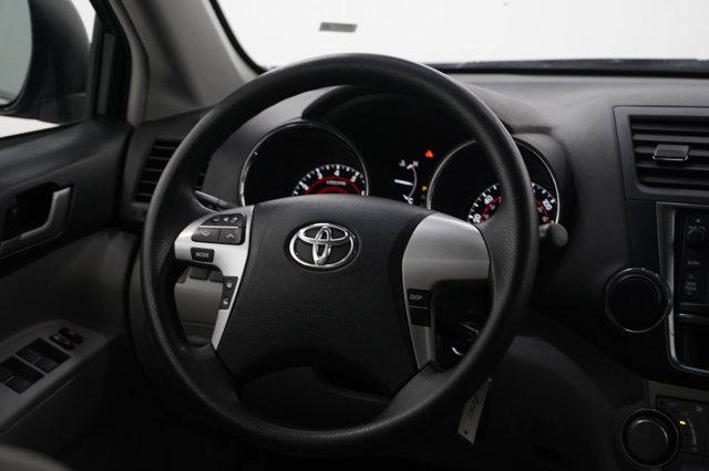 used 2013 Toyota Highlander car, priced at $18,998