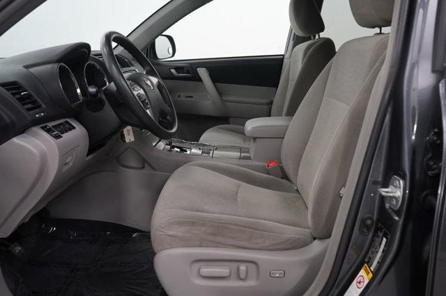 used 2013 Toyota Highlander car, priced at $18,998