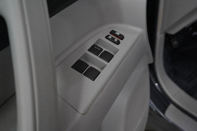 used 2013 Toyota Highlander car, priced at $18,998