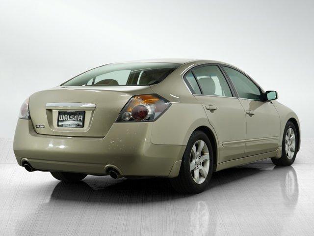 used 2009 Nissan Altima car, priced at $5,499