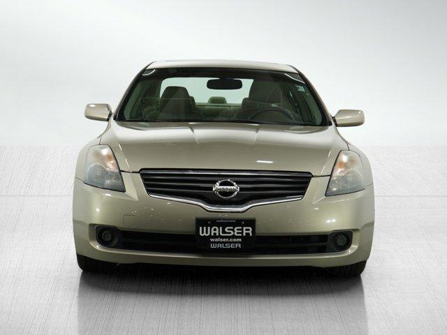 used 2009 Nissan Altima car, priced at $5,499