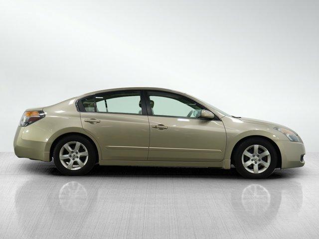 used 2009 Nissan Altima car, priced at $5,499