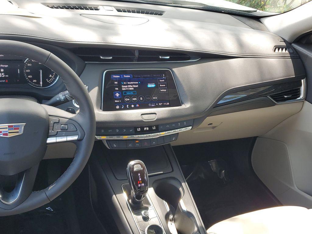 used 2022 Cadillac XT4 car, priced at $30,553