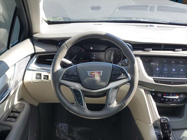used 2020 Cadillac XT5 car, priced at $25,123