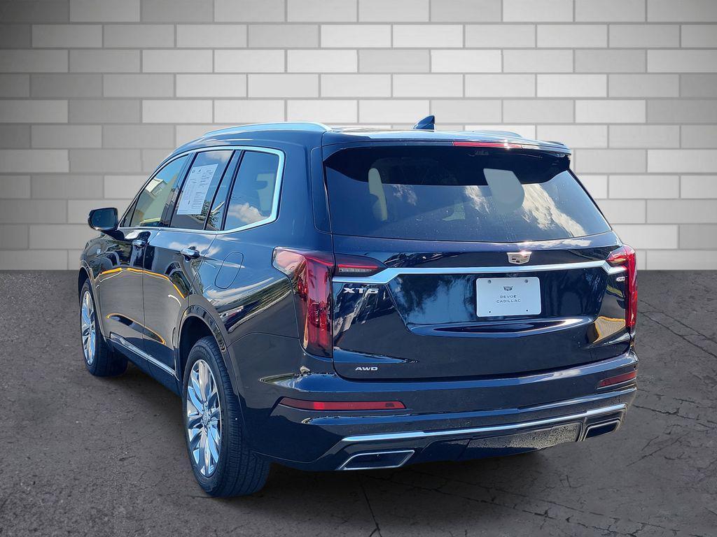 used 2022 Cadillac XT6 car, priced at $41,433