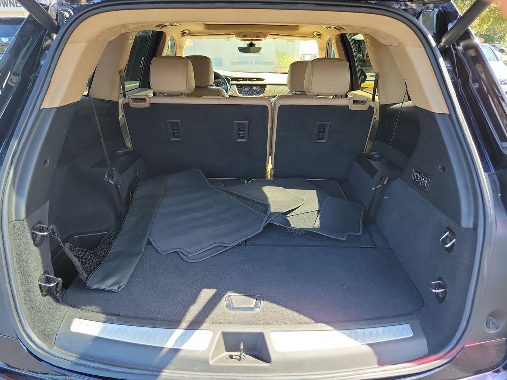 used 2022 Cadillac XT6 car, priced at $41,433