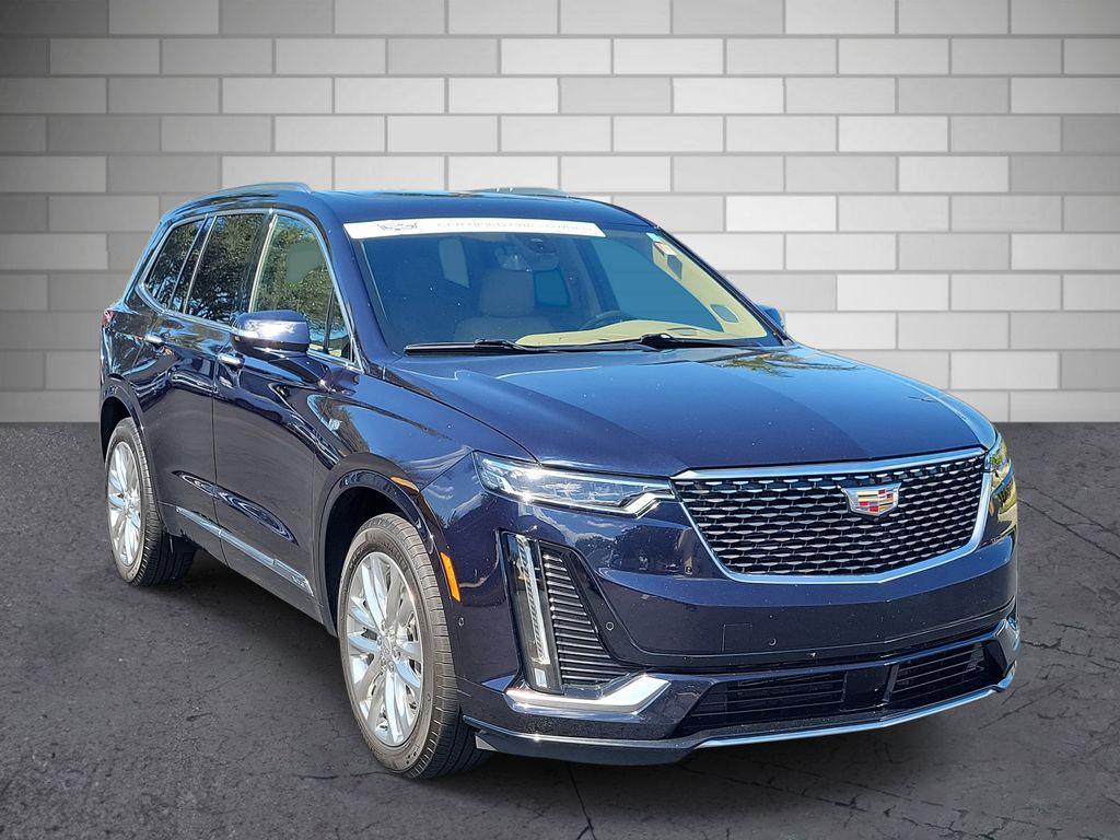 used 2022 Cadillac XT6 car, priced at $41,433