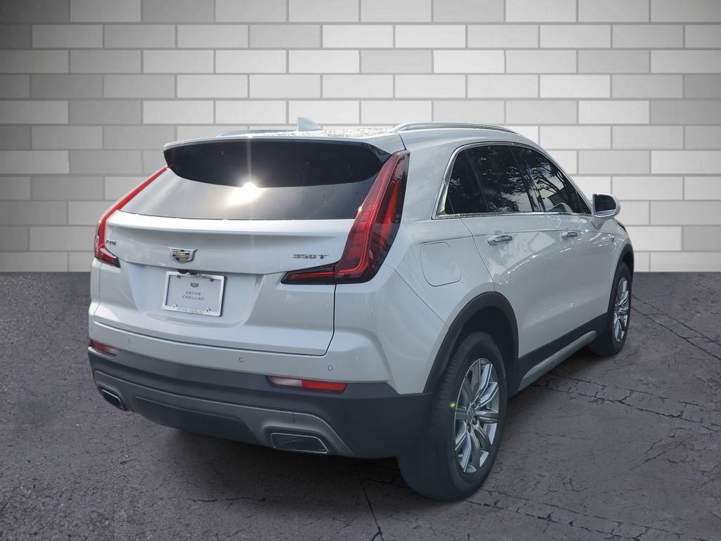 used 2020 Cadillac XT4 car, priced at $24,533