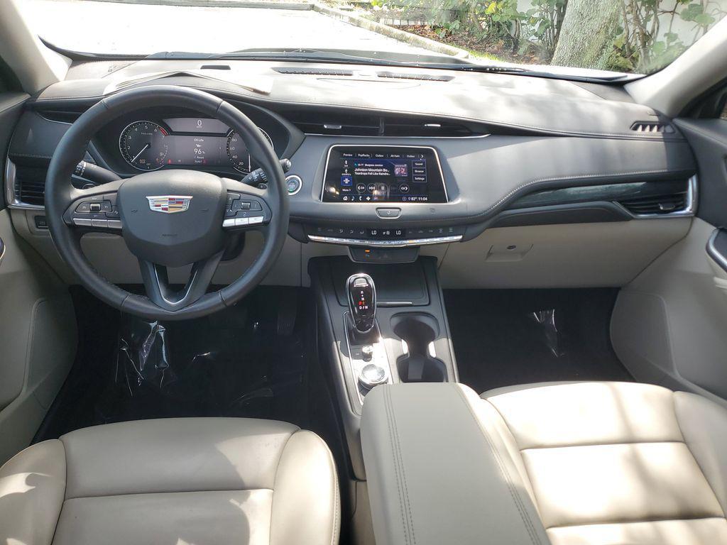 used 2020 Cadillac XT4 car, priced at $24,533