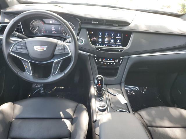 used 2023 Cadillac XT5 car, priced at $38,333