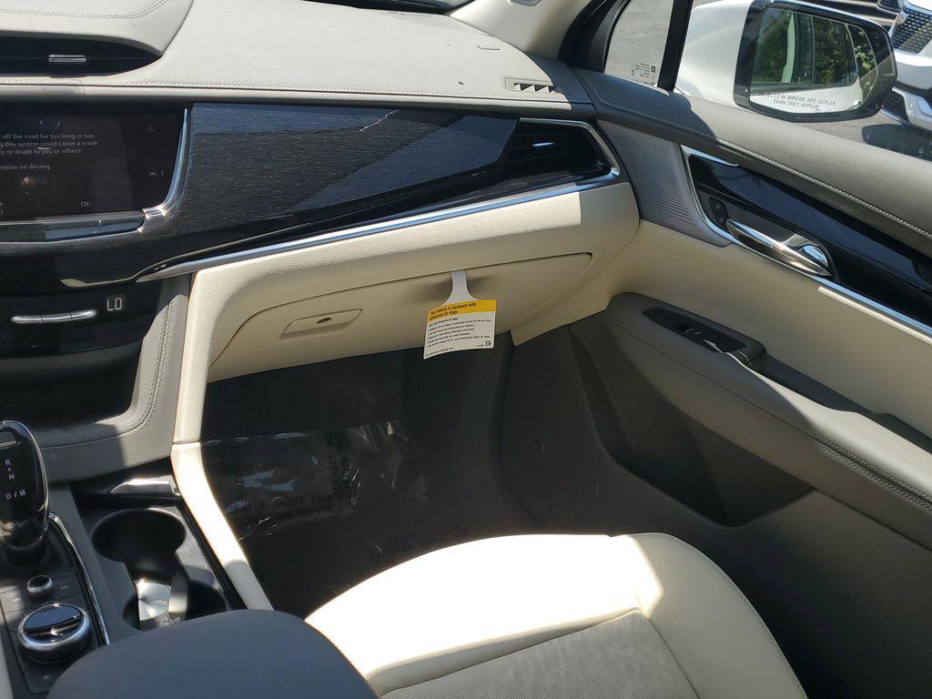 new 2025 Cadillac XT6 car, priced at $61,315