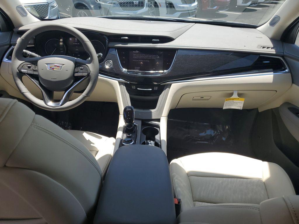 new 2025 Cadillac XT6 car, priced at $61,315