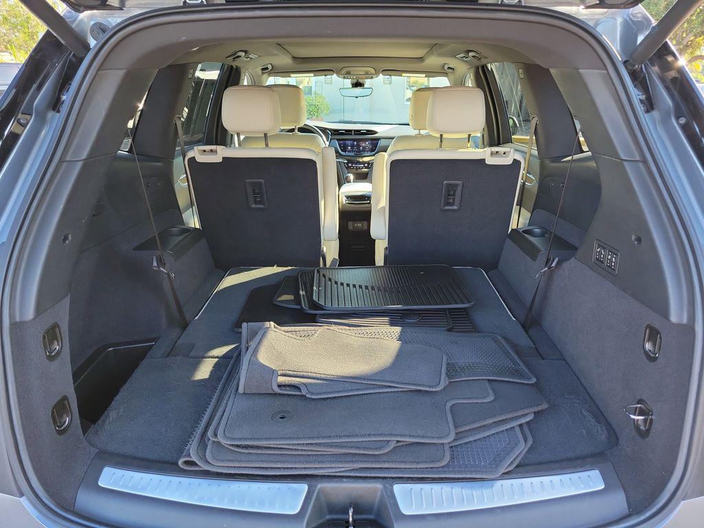 used 2020 Cadillac XT6 car, priced at $28,954