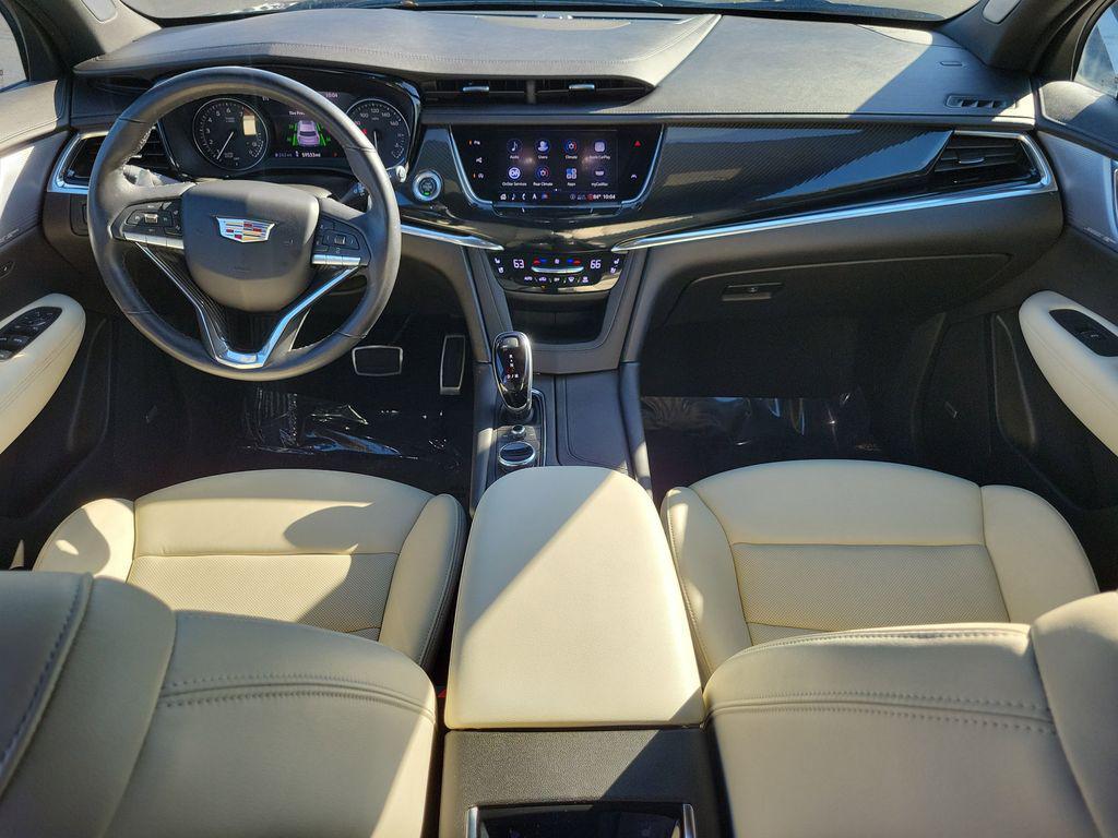 used 2020 Cadillac XT6 car, priced at $28,954