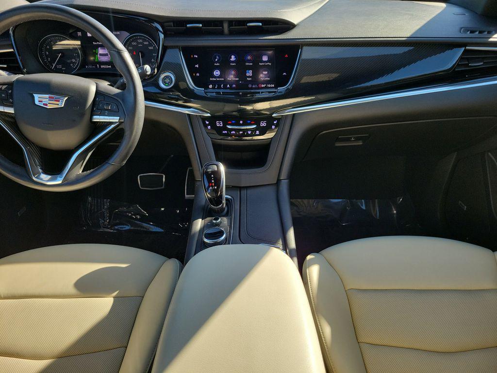 used 2020 Cadillac XT6 car, priced at $28,954