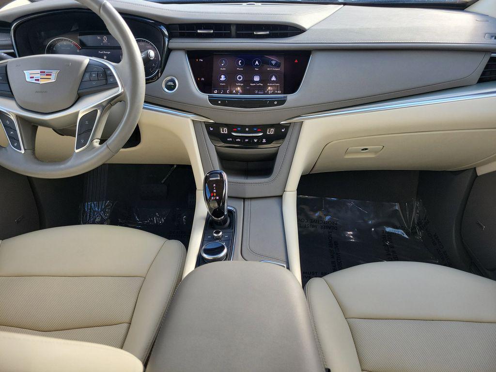 used 2023 Cadillac XT5 car, priced at $34,954