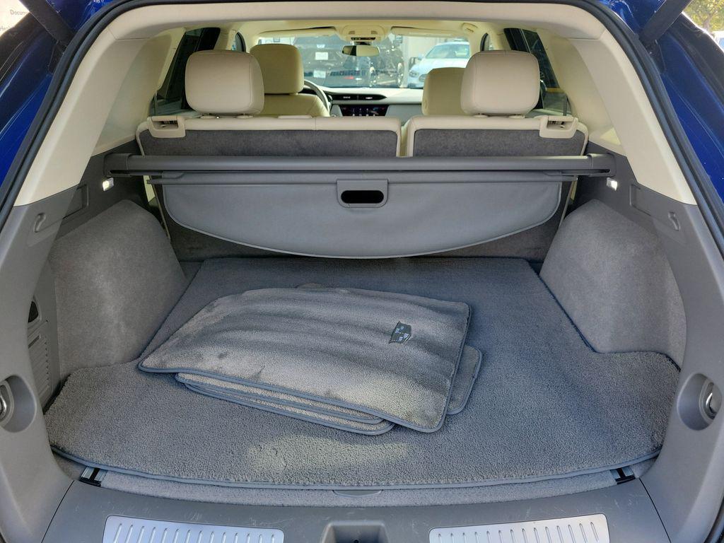 used 2023 Cadillac XT5 car, priced at $34,954