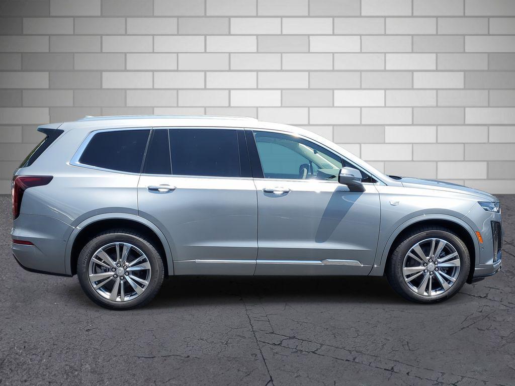 new 2025 Cadillac XT6 car, priced at $59,665
