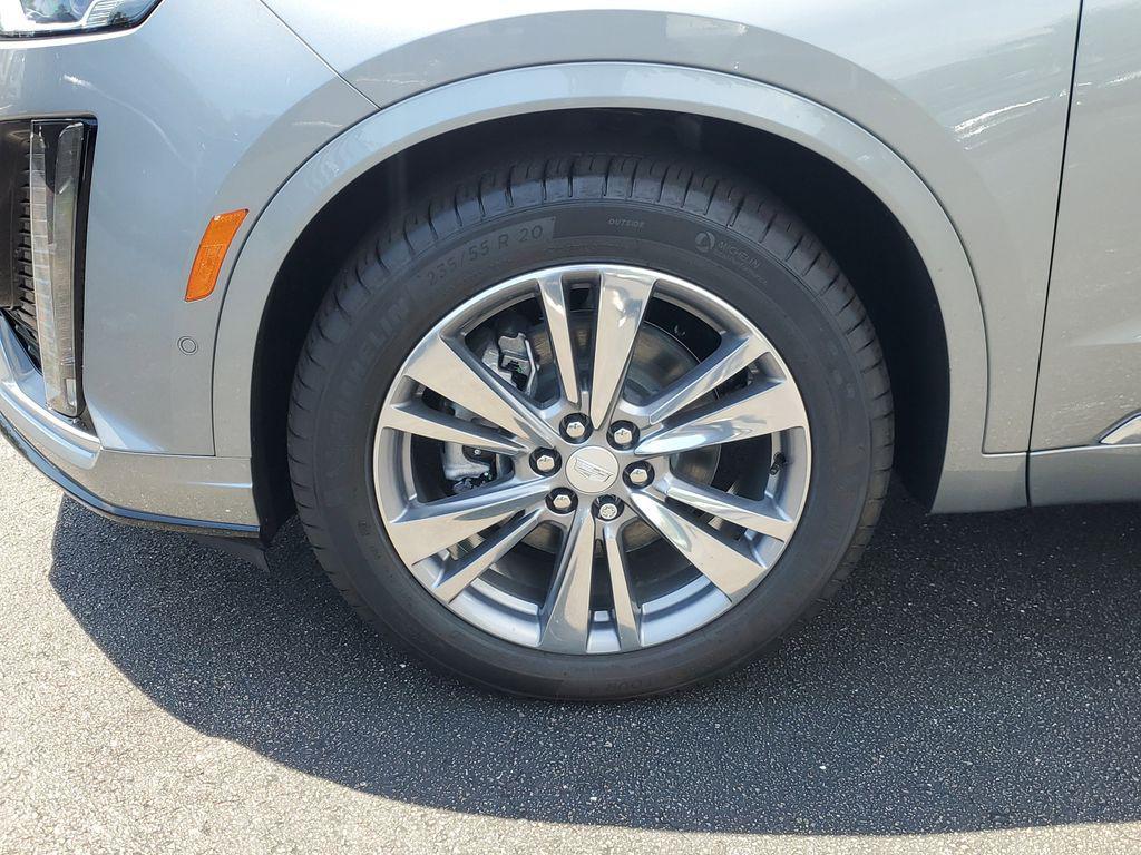 new 2025 Cadillac XT6 car, priced at $59,665