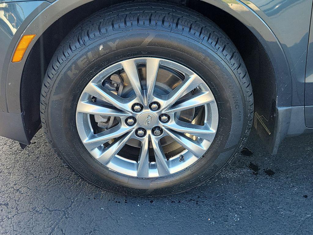 used 2020 Cadillac XT5 car, priced at $23,233