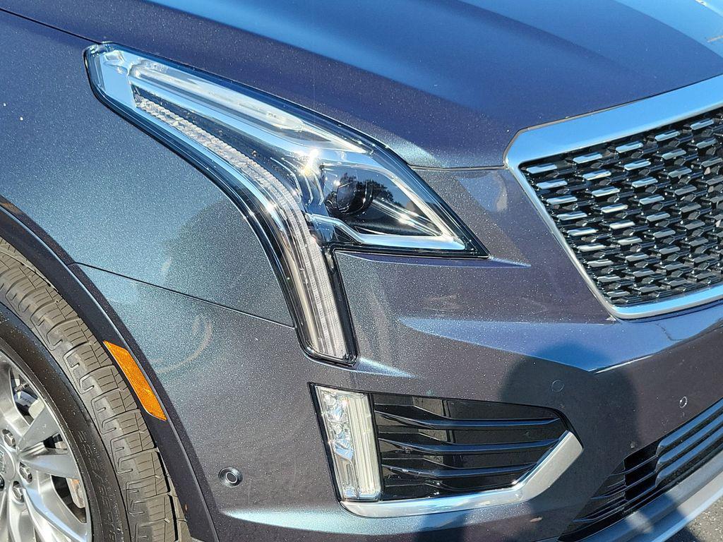 used 2020 Cadillac XT5 car, priced at $23,233