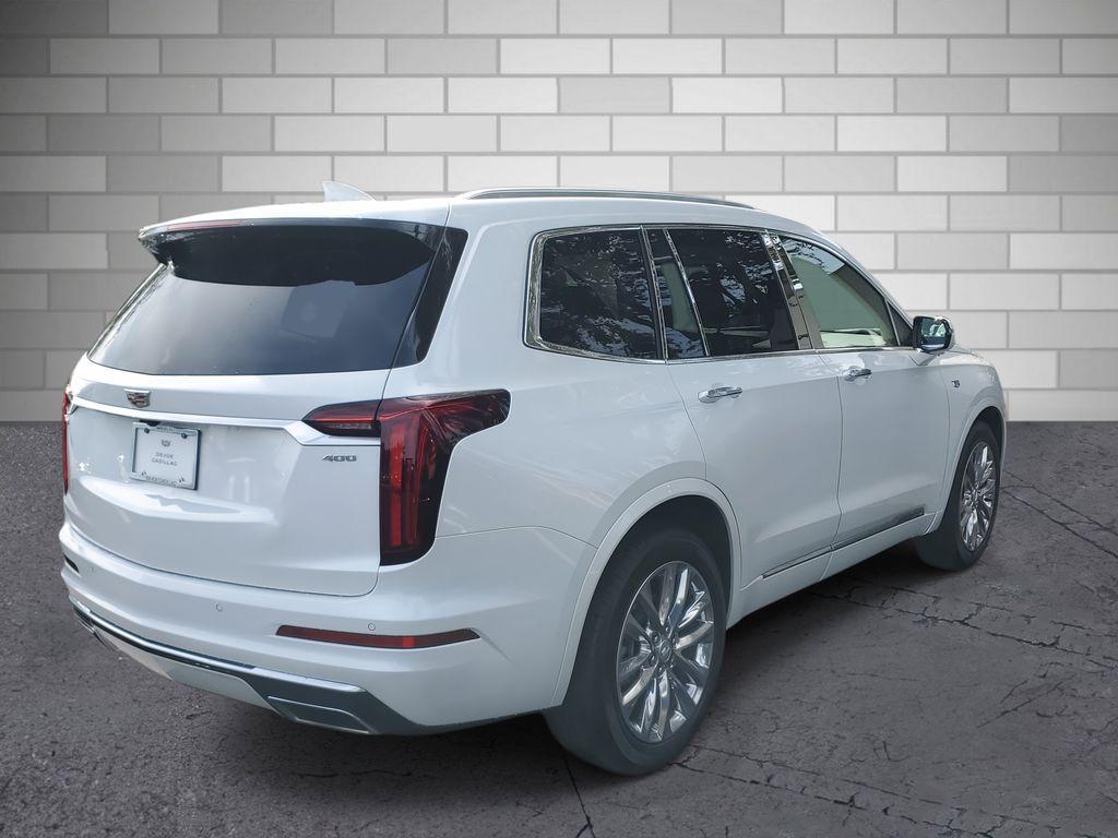 used 2023 Cadillac XT6 car, priced at $41,123