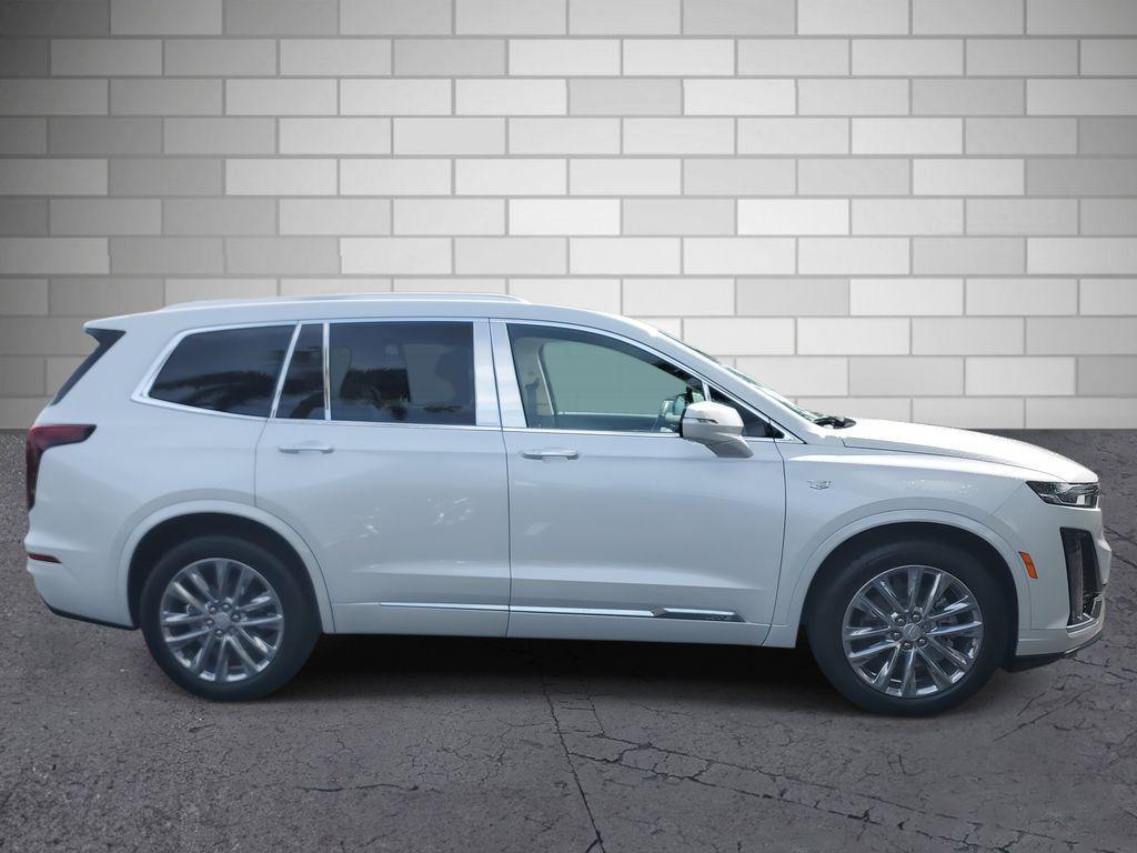 used 2023 Cadillac XT6 car, priced at $41,123