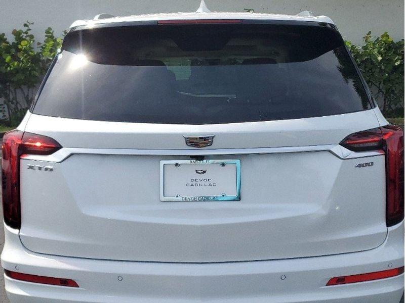 used 2023 Cadillac XT6 car, priced at $41,123