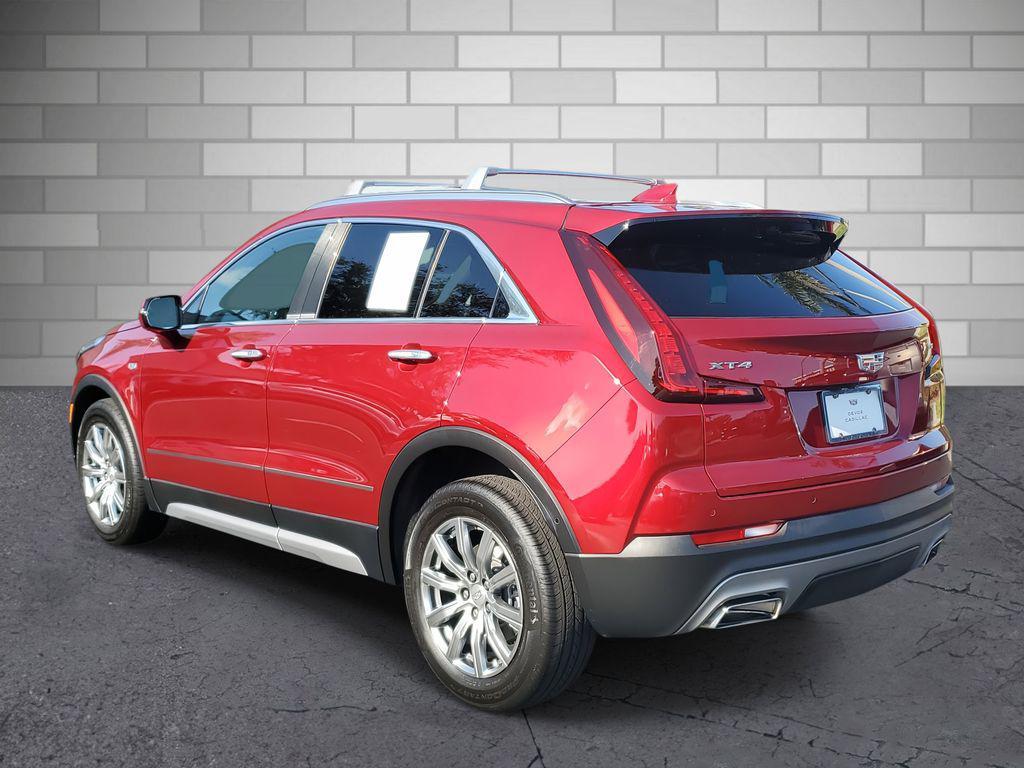used 2022 Cadillac XT4 car, priced at $26,123