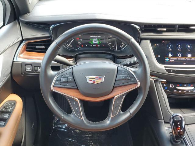 used 2022 Cadillac XT5 car, priced at $34,123